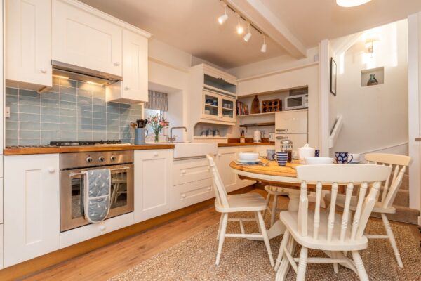 Kitchen | Baslow Holiday Cottages - Near Chatsworth House | Peak District