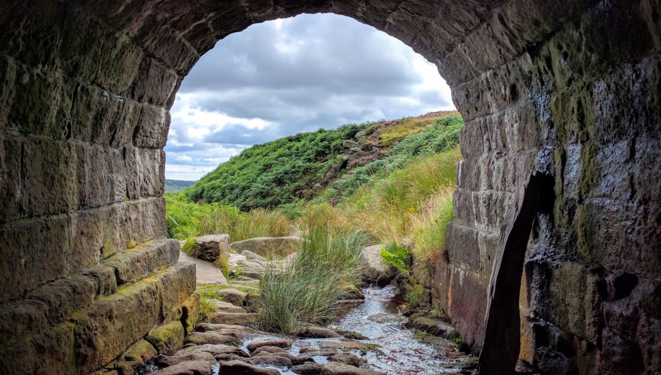 Tunnel | Peak District Holiday Cottages - Chatsworth House & Ladybower Reservoir