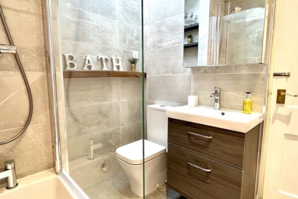 Bathroom | Baslow Holiday Cottages - Near Chatsworth House | Peak District