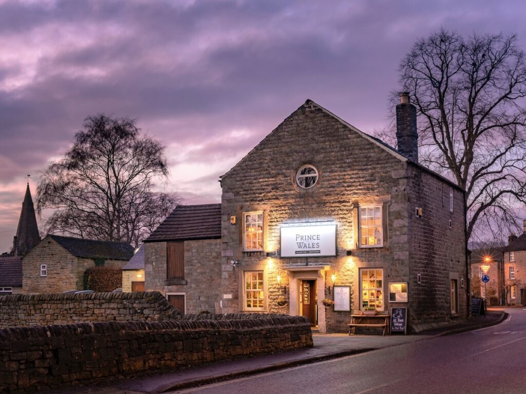 Prince of Wales | Baslow Holiday Cottages - Near Chatsworth House | Peak District